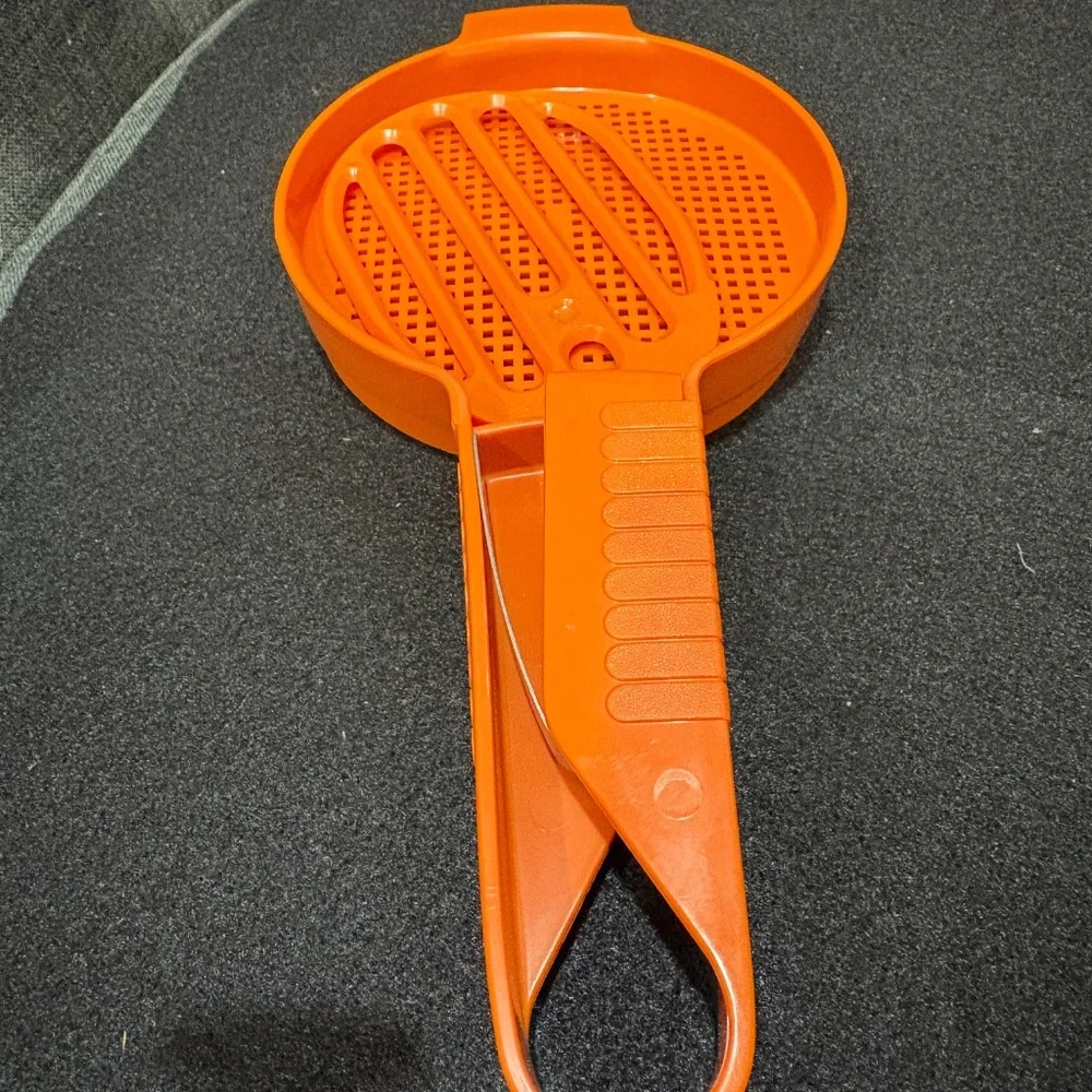 Vintage TUPPERWARE Sift It Sugar Flour Orange #1689-11